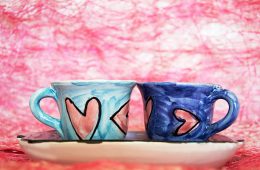 Coffee cups hand painting of hearts