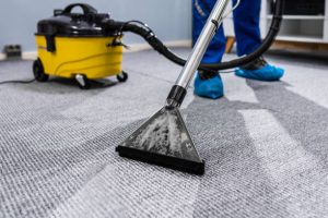 Cleaning Carpet With Vacuum Cleaner