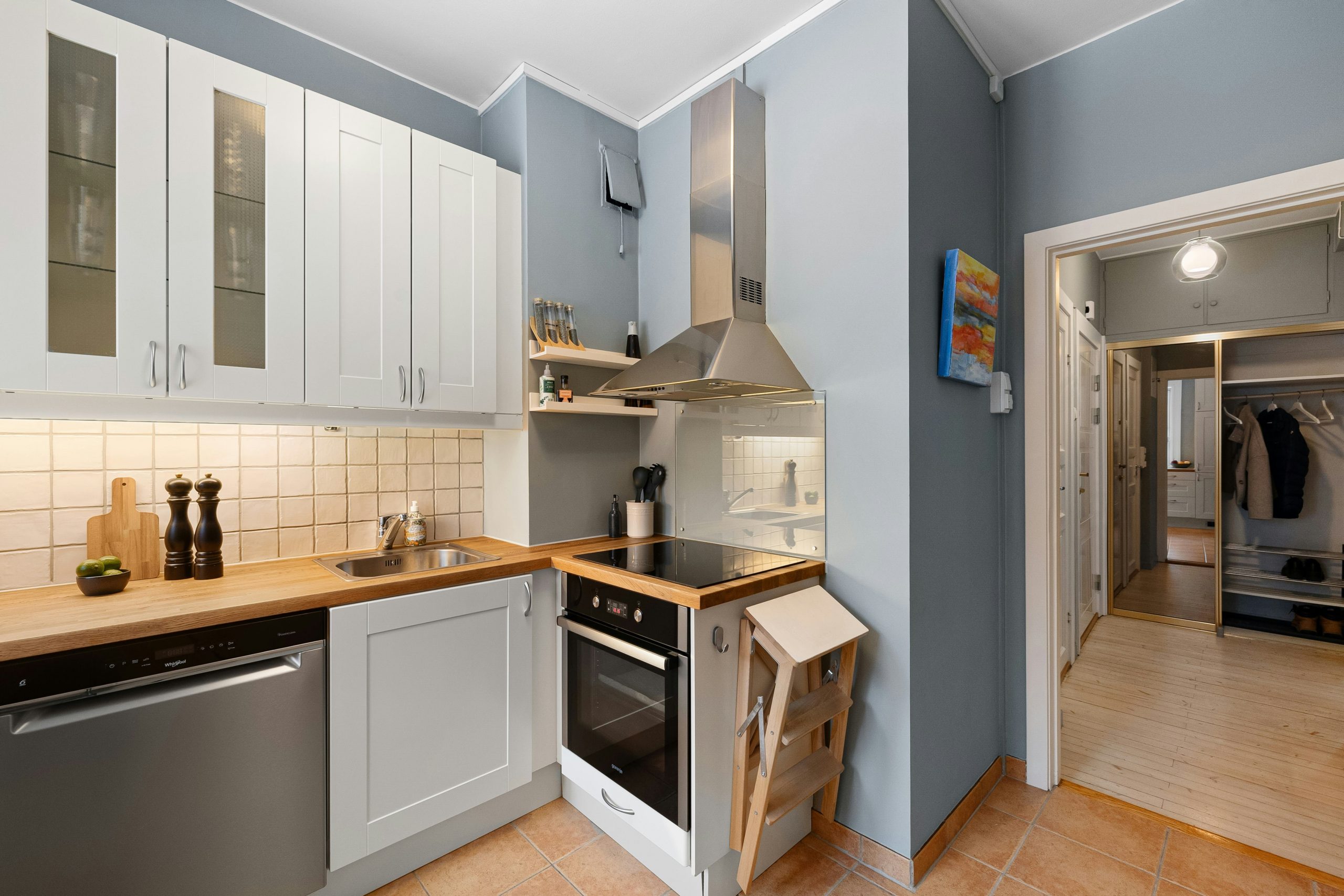 Kitchen walls freshly painted 